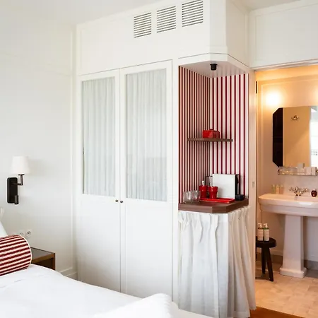 Bonnie Hotel 4*
