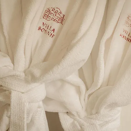 Bonnie Hotel 4*